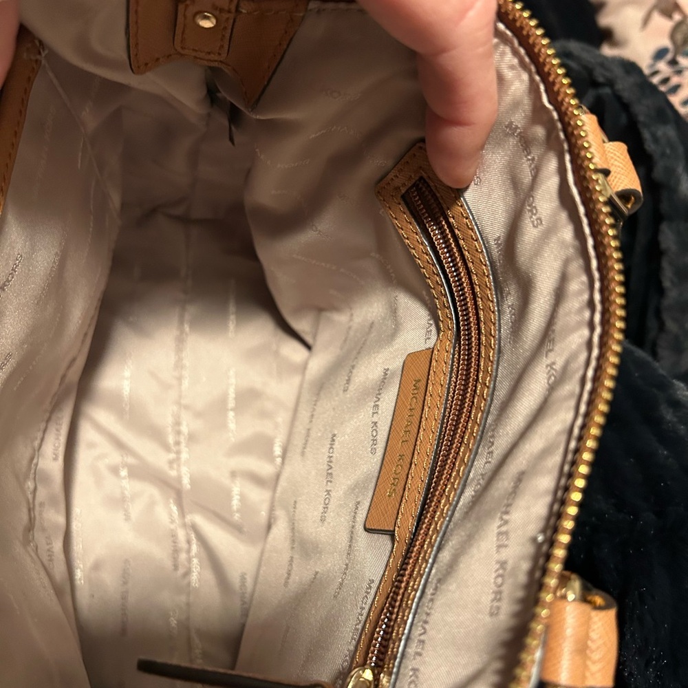 Tan leather purse w/ hand bag & with mini wallet. - Picture 2 of 2